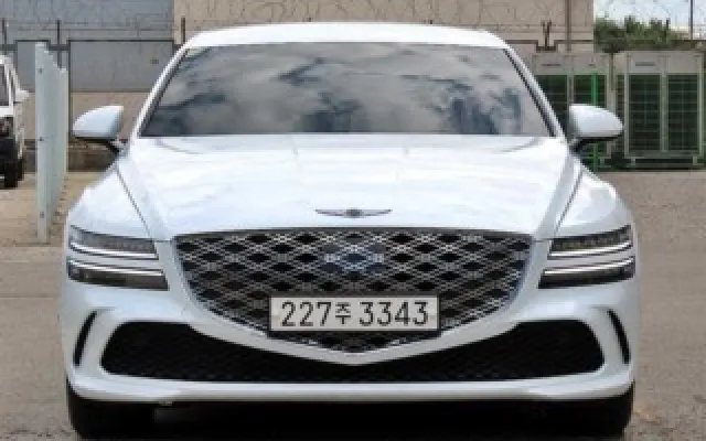 GV80일렉트릭 중고차 G80(RG3) 2.5 가솔린 터보 AWD 매물 사진 11 - 2024/08 39,305km